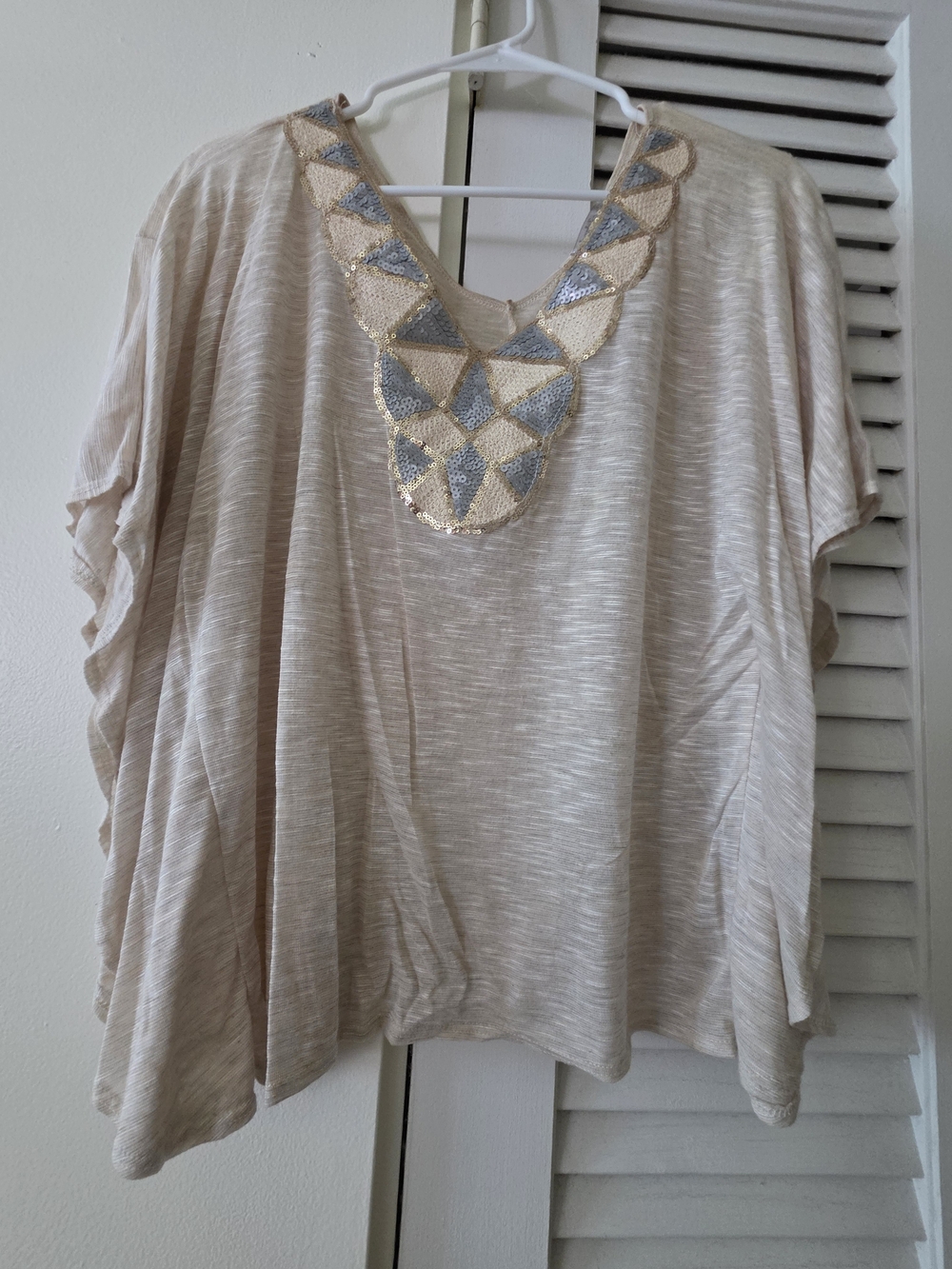 Beaded V-Neck Short Sleeve Women's Top